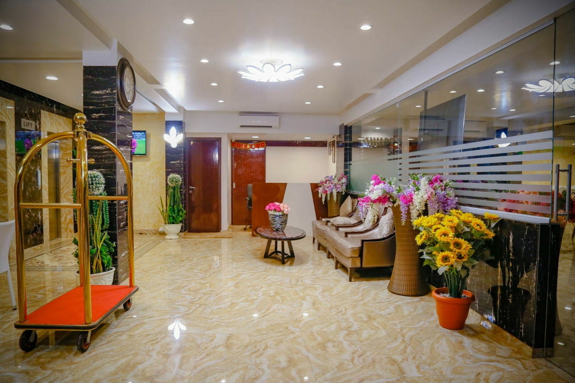 Fabhotel Prime Sarala Crown With Pool - Nr Calangute Beach Eksteriør bilde