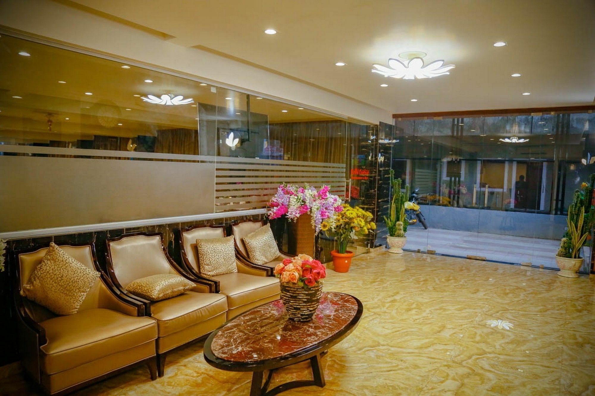 Fabhotel Prime Sarala Crown With Pool - Nr Calangute Beach Eksteriør bilde